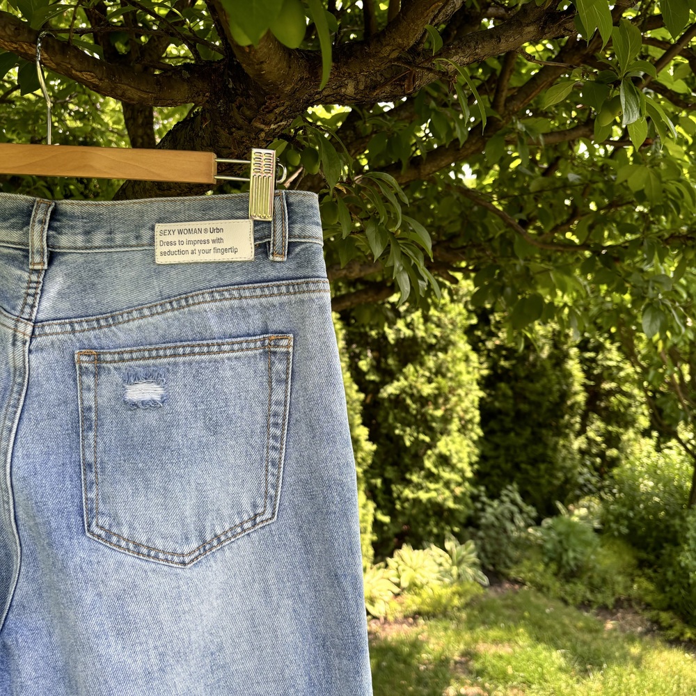 Distressed High-Rise Light Wash Straight Jeans - Picture 2 of 5